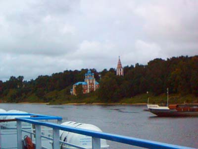 042bateau village volga 3